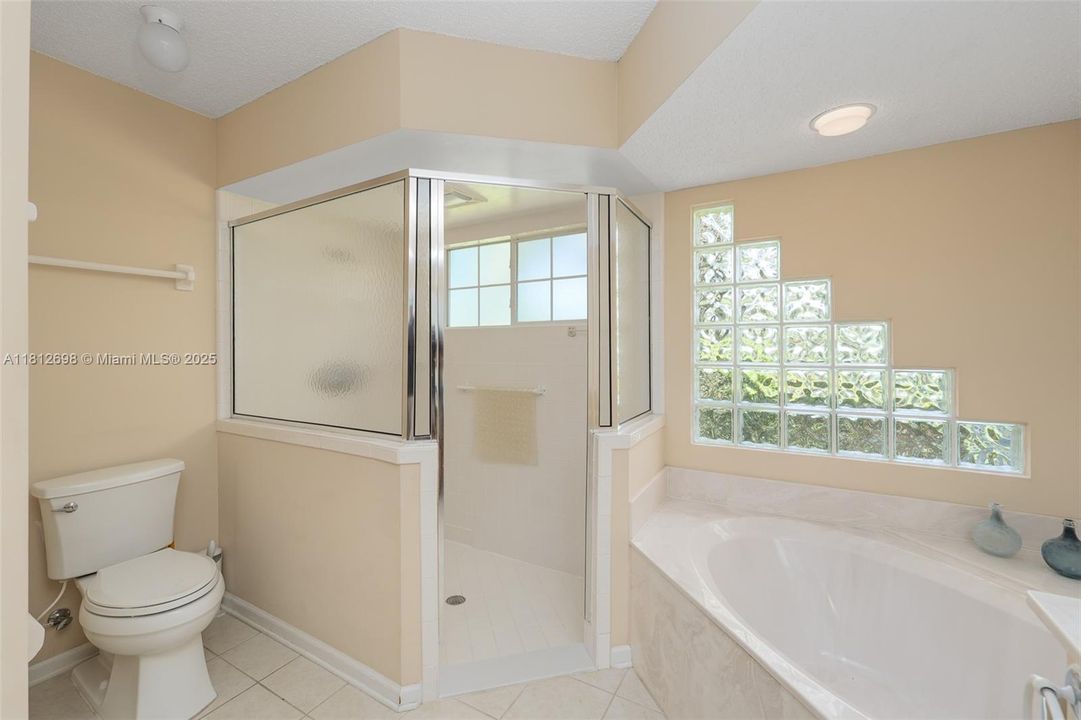Separate garden tub