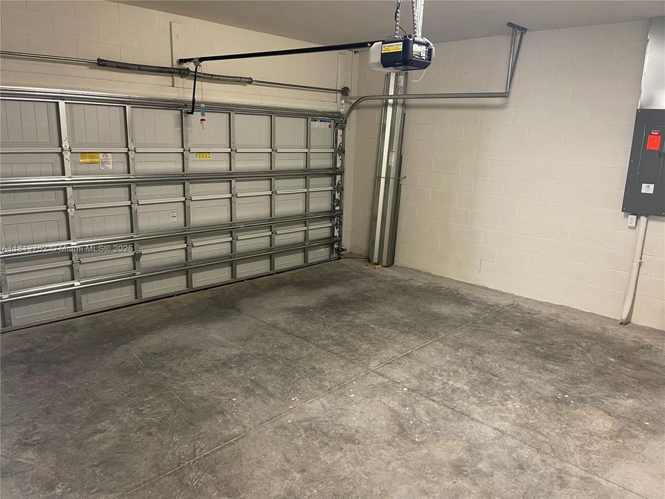 最近租的: $2,500 (3 贝兹, 2 浴室, 0 平方英尺)