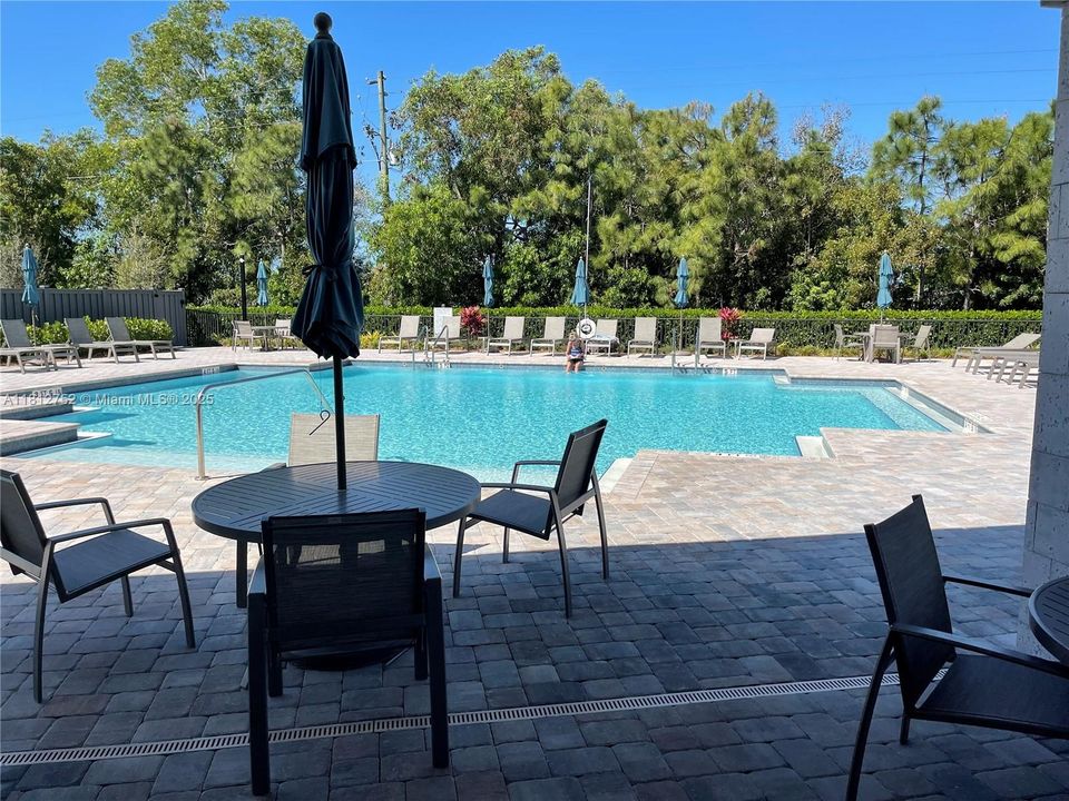 最近租的: $2,500 (3 贝兹, 2 浴室, 0 平方英尺)