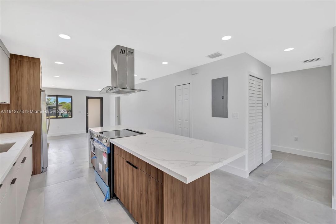 На продажу: $558,000 (3 спален, 2 ванн, 0 Квадратных фут)