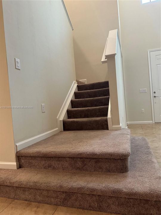 最近租的: $2,950 (3 贝兹, 2 浴室, 0 平方英尺)