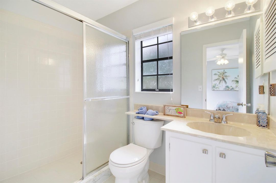 2nd Bathroom