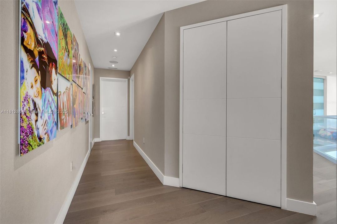 For Sale: $14,000,000 (6 beds, 6 baths, 6405 Square Feet)