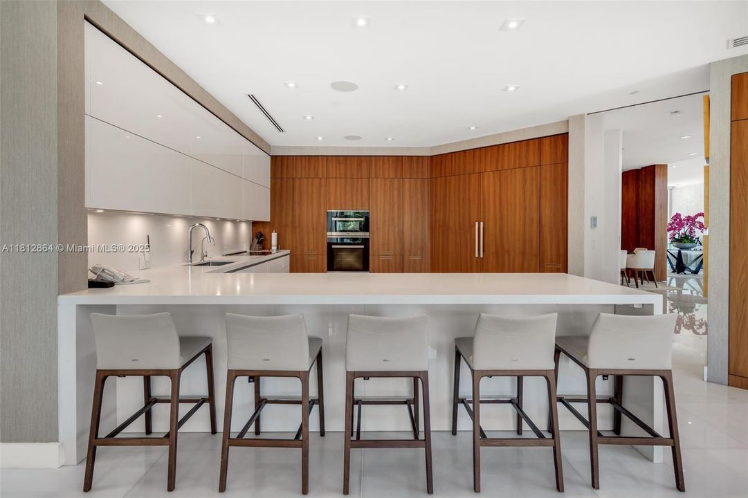 For Sale: $14,000,000 (6 beds, 6 baths, 6405 Square Feet)