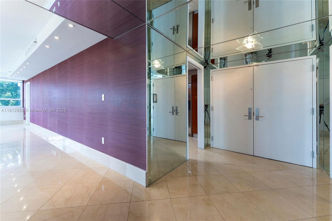 На продажу: $1,800,000 (3 спален, 2 ванн, 2325 Квадратных фут)