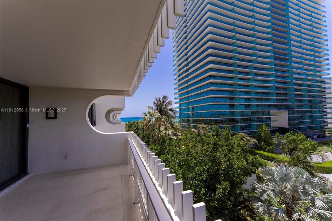 На продажу: $1,800,000 (3 спален, 2 ванн, 2325 Квадратных фут)