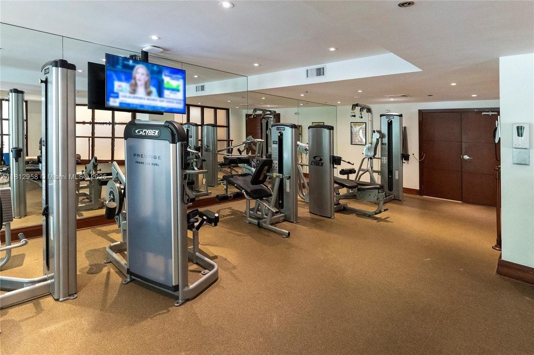 На продажу: $1,800,000 (3 спален, 2 ванн, 2325 Квадратных фут)