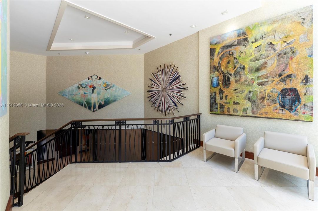 На продажу: $1,800,000 (3 спален, 2 ванн, 2325 Квадратных фут)