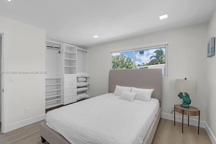 В аренду: $10,000 (4 спален, 2 ванн, 672 Квадратных фут)