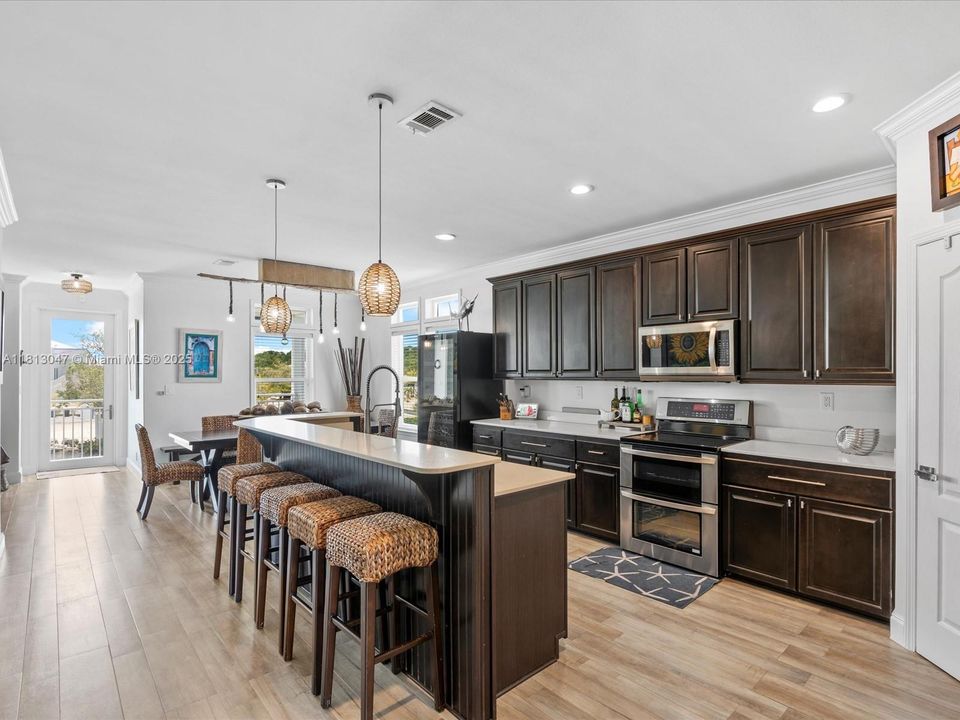 En Venta: $2,500,000 (5 camas, 4 baños, 3224 Pies cuadrados)