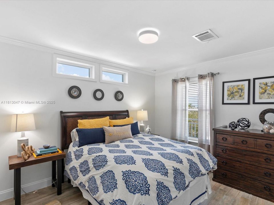 En Venta: $2,500,000 (5 camas, 4 baños, 3224 Pies cuadrados)