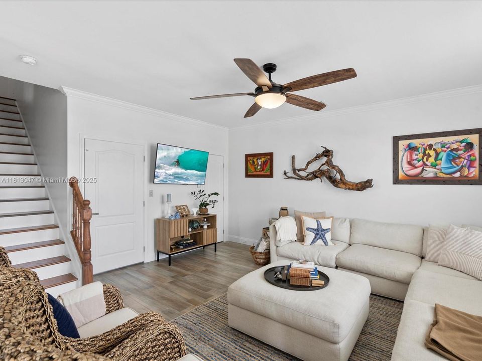 En Venta: $2,500,000 (5 camas, 4 baños, 3224 Pies cuadrados)