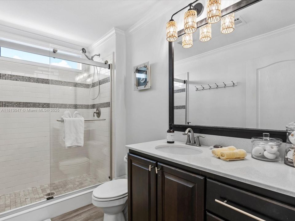 En Venta: $2,500,000 (5 camas, 4 baños, 3224 Pies cuadrados)