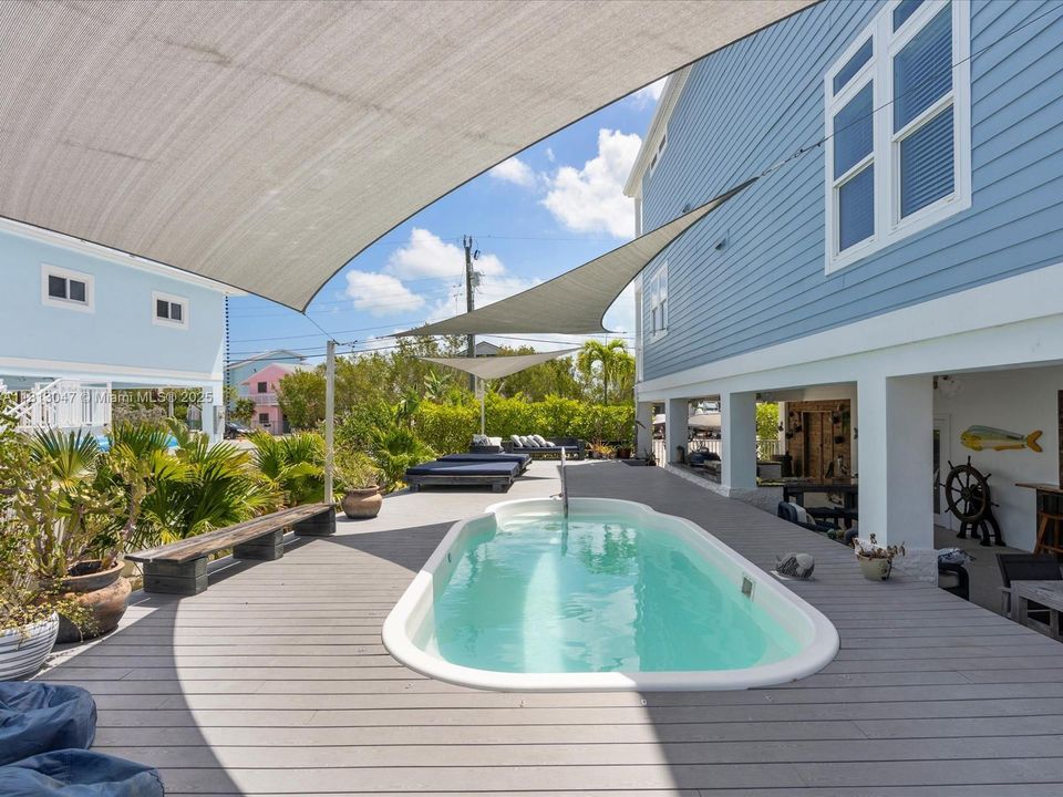 En Venta: $2,500,000 (5 camas, 4 baños, 3224 Pies cuadrados)