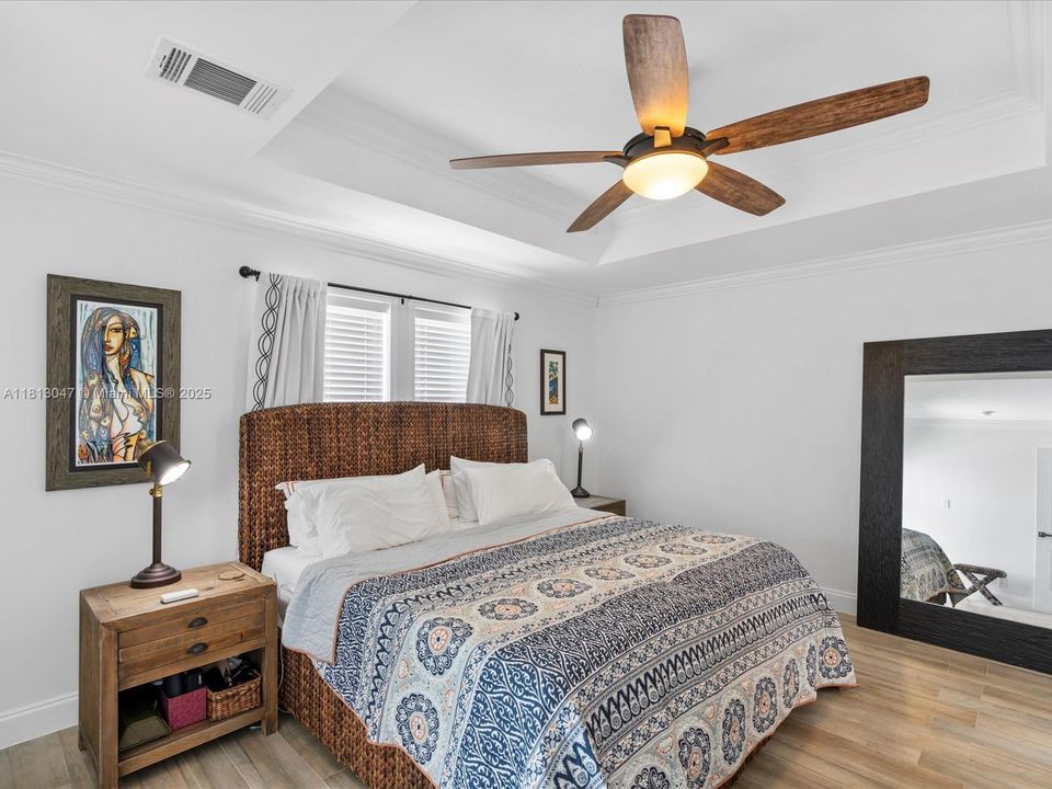 En Venta: $2,500,000 (5 camas, 4 baños, 3224 Pies cuadrados)