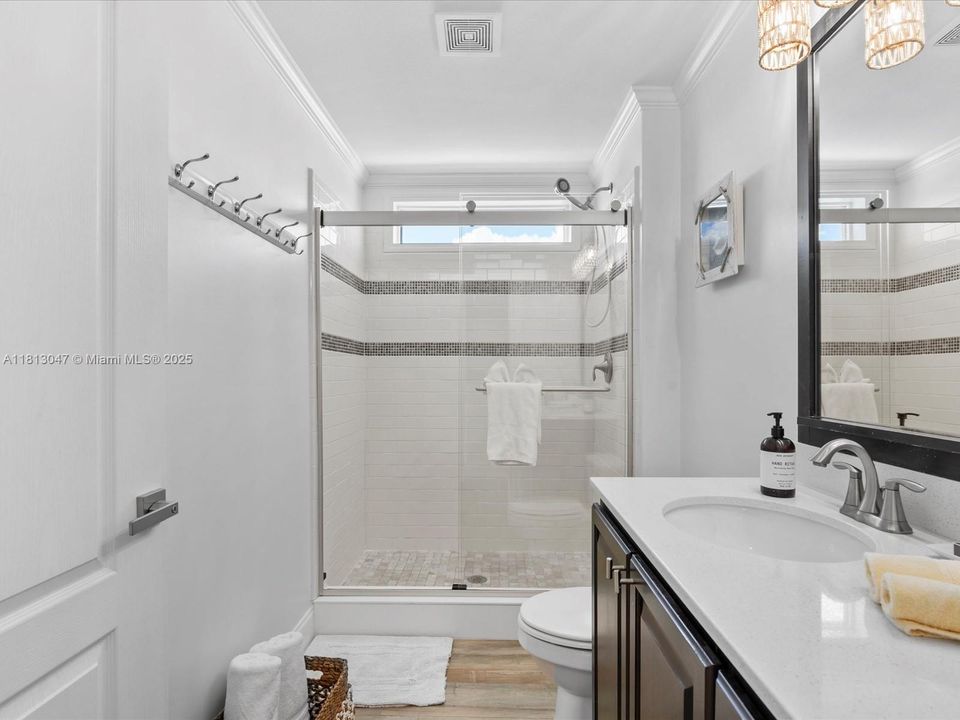 En Venta: $2,500,000 (5 camas, 4 baños, 3224 Pies cuadrados)