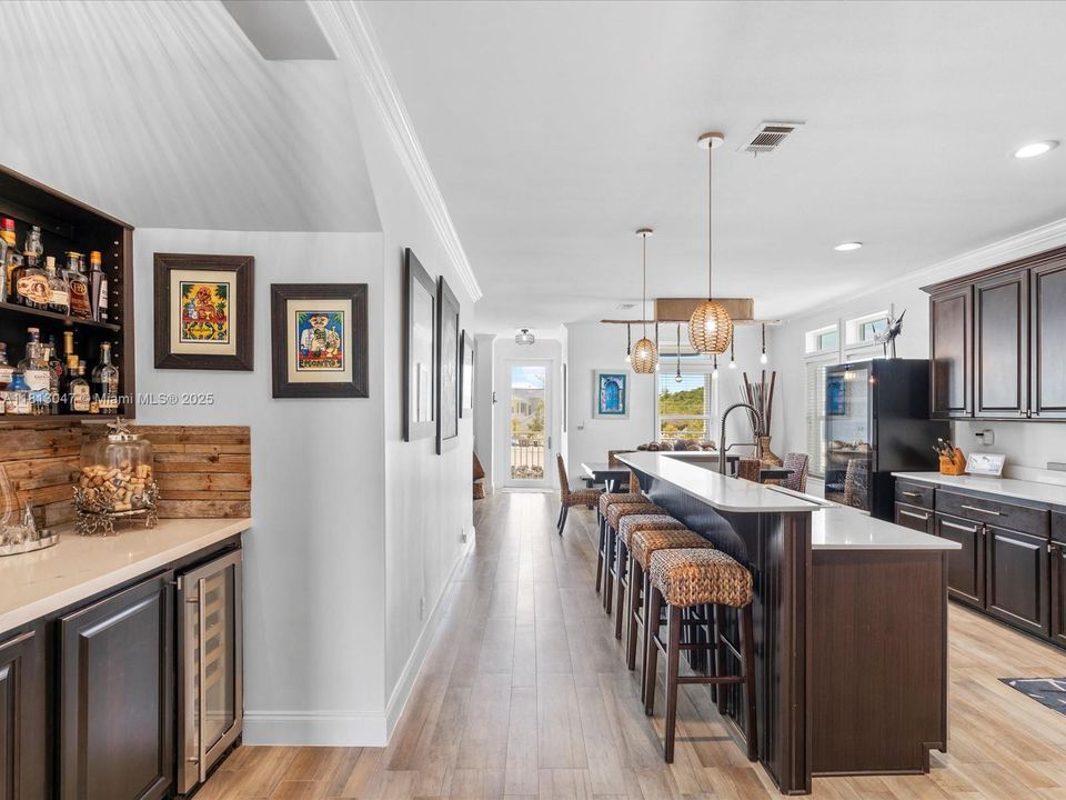 En Venta: $2,500,000 (5 camas, 4 baños, 3224 Pies cuadrados)