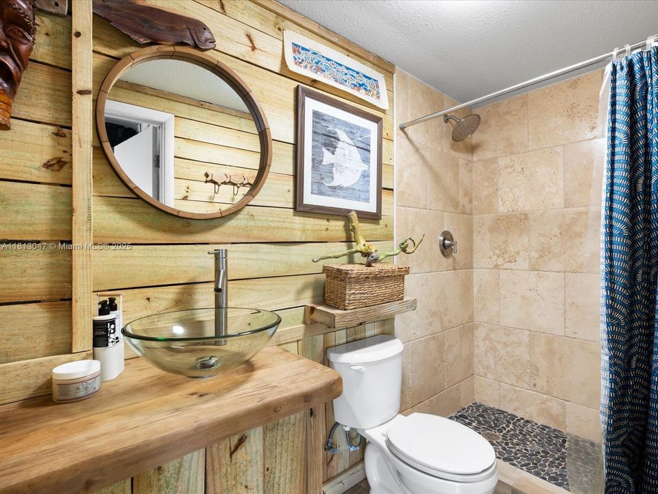 En Venta: $2,500,000 (5 camas, 4 baños, 3224 Pies cuadrados)