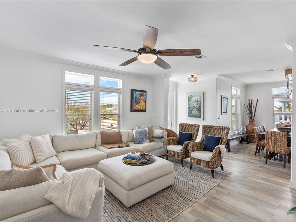 En Venta: $2,500,000 (5 camas, 4 baños, 3224 Pies cuadrados)