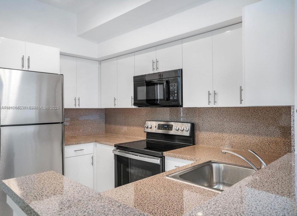 Recently Rented: $2,295 (1 beds, 1 baths, 859 Square Feet)