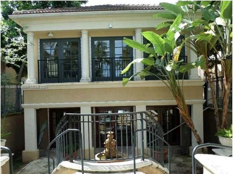 Recently Rented: $2,295 (1 beds, 1 baths, 859 Square Feet)