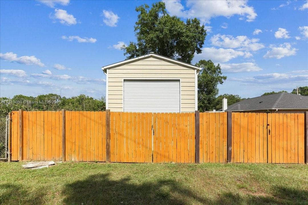 Vendido Recientemente: $375,000 (3 camas, 2 baños, 1902 Pies cuadrados)