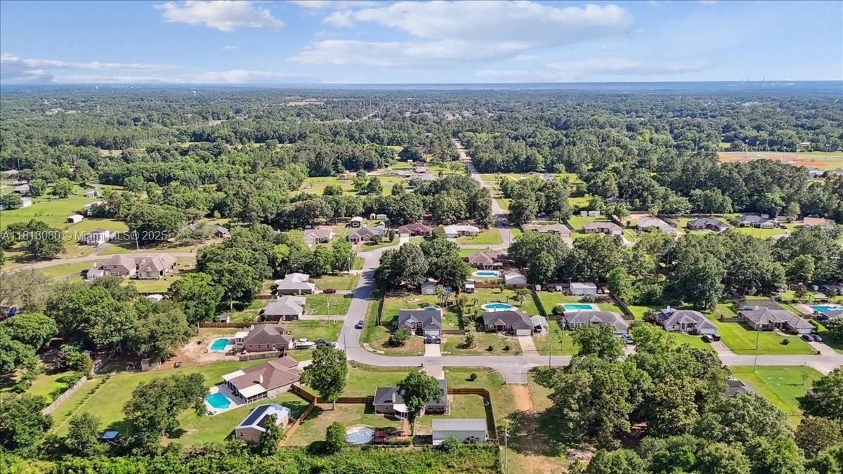 Vendido Recientemente: $375,000 (3 camas, 2 baños, 1902 Pies cuadrados)