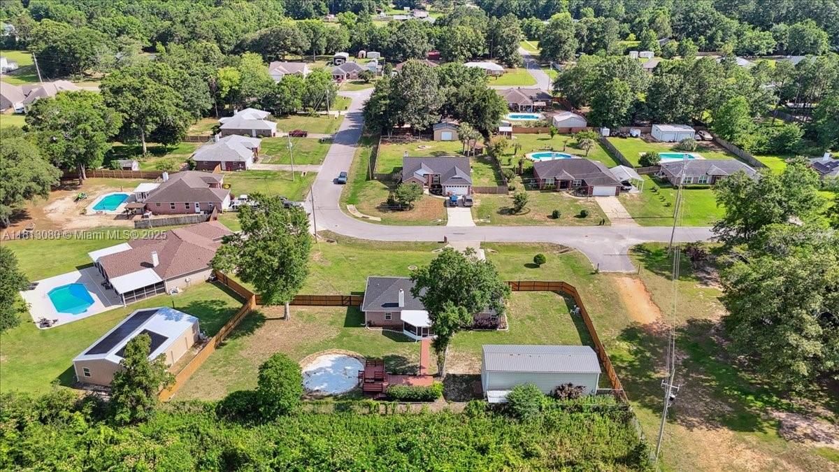 Vendido Recientemente: $375,000 (3 camas, 2 baños, 1902 Pies cuadrados)