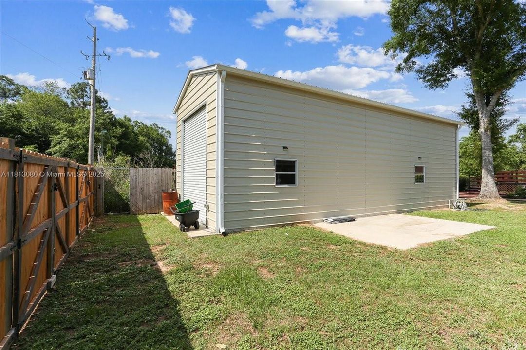 Vendido Recientemente: $375,000 (3 camas, 2 baños, 1902 Pies cuadrados)