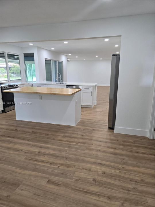 На продажу: $498,000 (3 спален, 3 ванн, 2320 Квадратных фут)