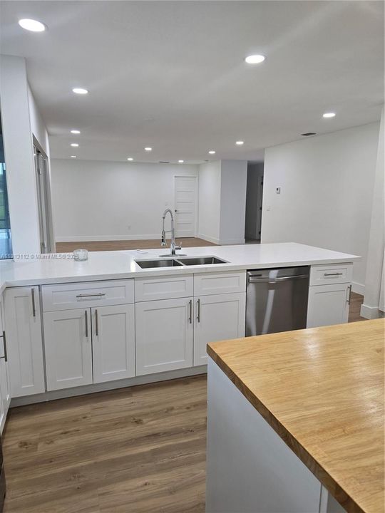 На продажу: $498,000 (3 спален, 3 ванн, 2320 Квадратных фут)