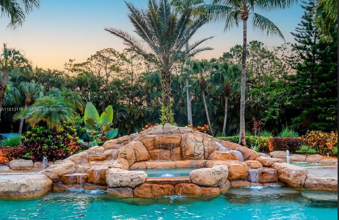 待售: $2,568,000 (5 贝兹, 5 浴室, 4256 平方英尺)