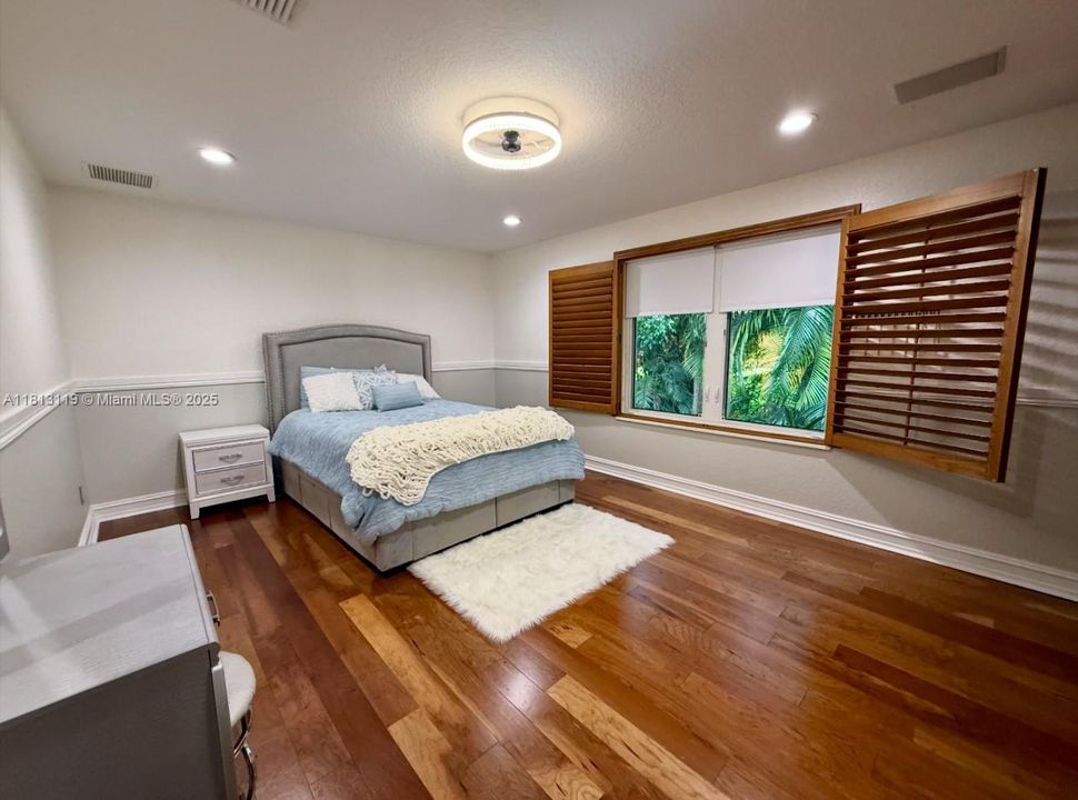 待售: $2,568,000 (5 贝兹, 5 浴室, 4256 平方英尺)