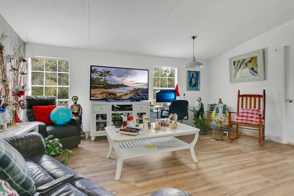 For Sale: $195,000 (3 beds, 2 baths, 0 Square Feet)