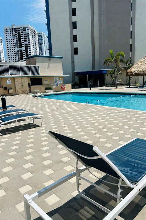 For Sale: $499,000 (2 beds, 2 baths, 1254 Square Feet)