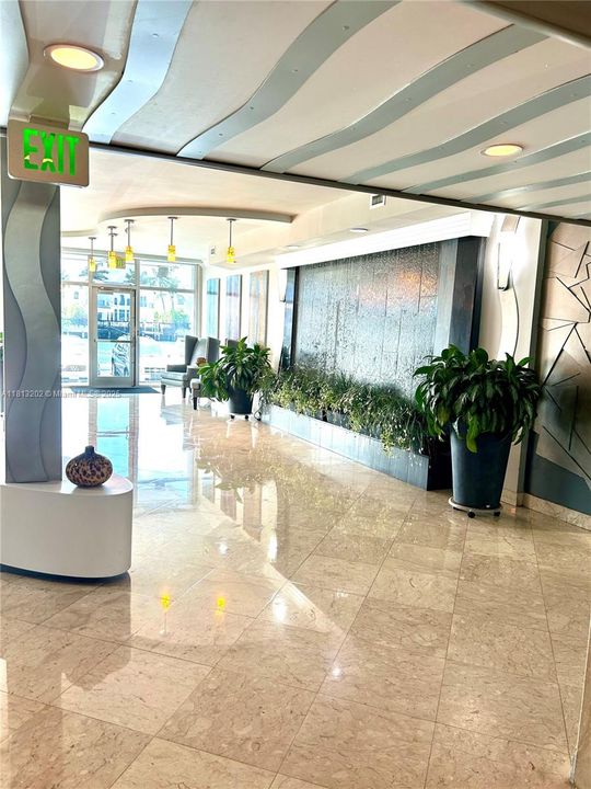 For Sale: $499,000 (2 beds, 2 baths, 1254 Square Feet)