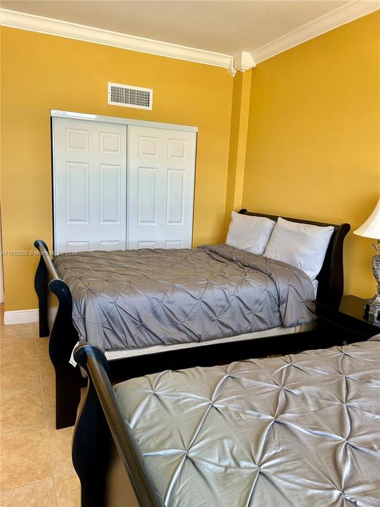 For Sale: $499,000 (2 beds, 2 baths, 1254 Square Feet)