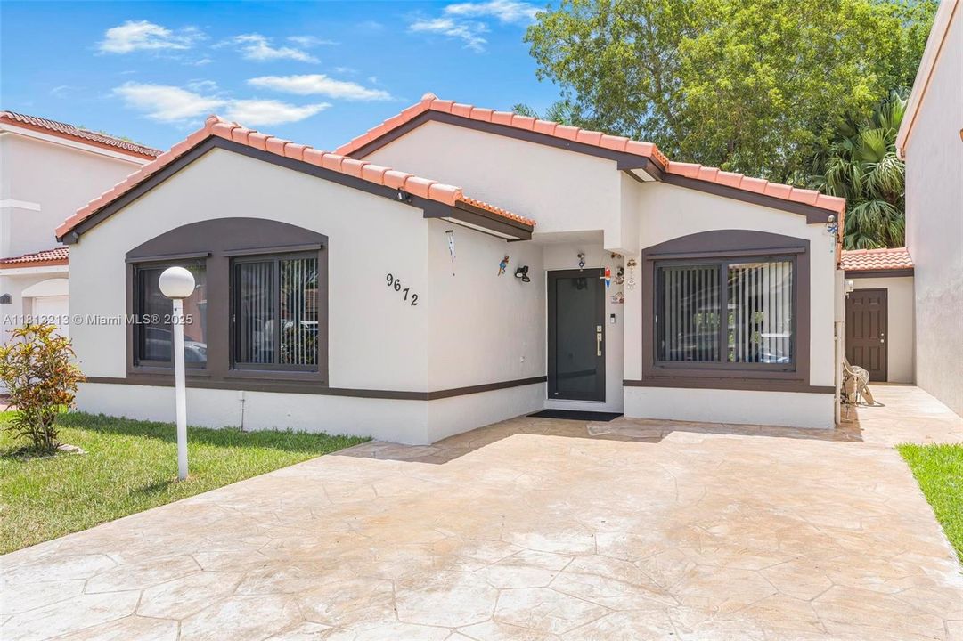 Vendido Recientemente: $550,000 (3 camas, 2 baños, 1489 Pies cuadrados)