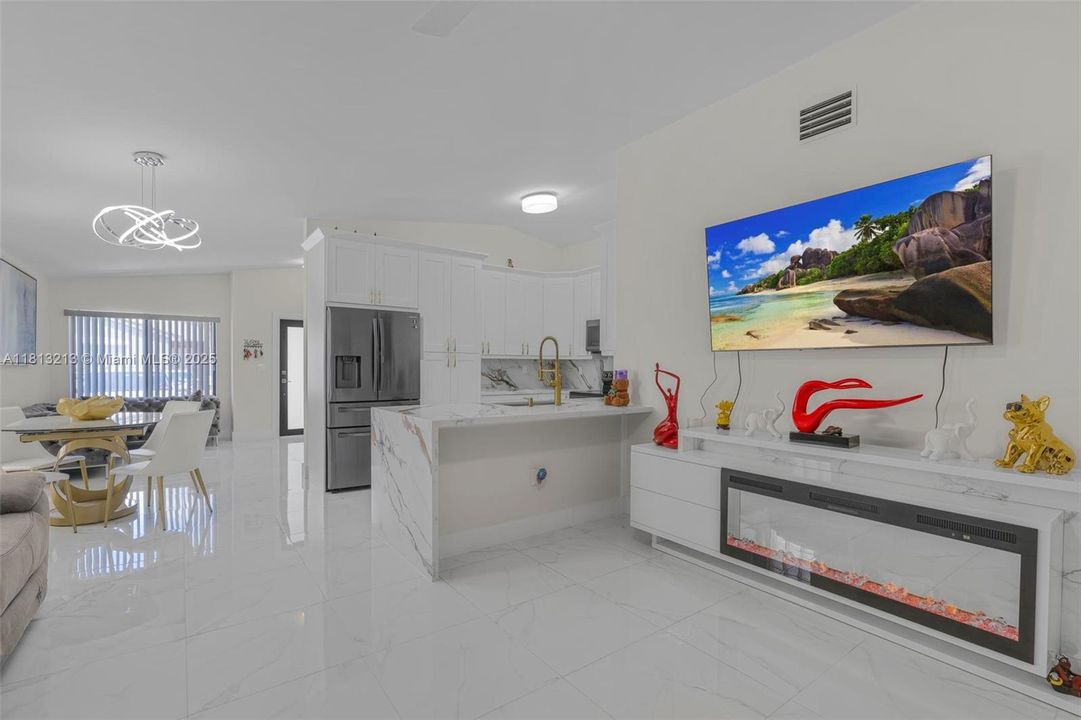 Vendido Recientemente: $550,000 (3 camas, 2 baños, 1489 Pies cuadrados)