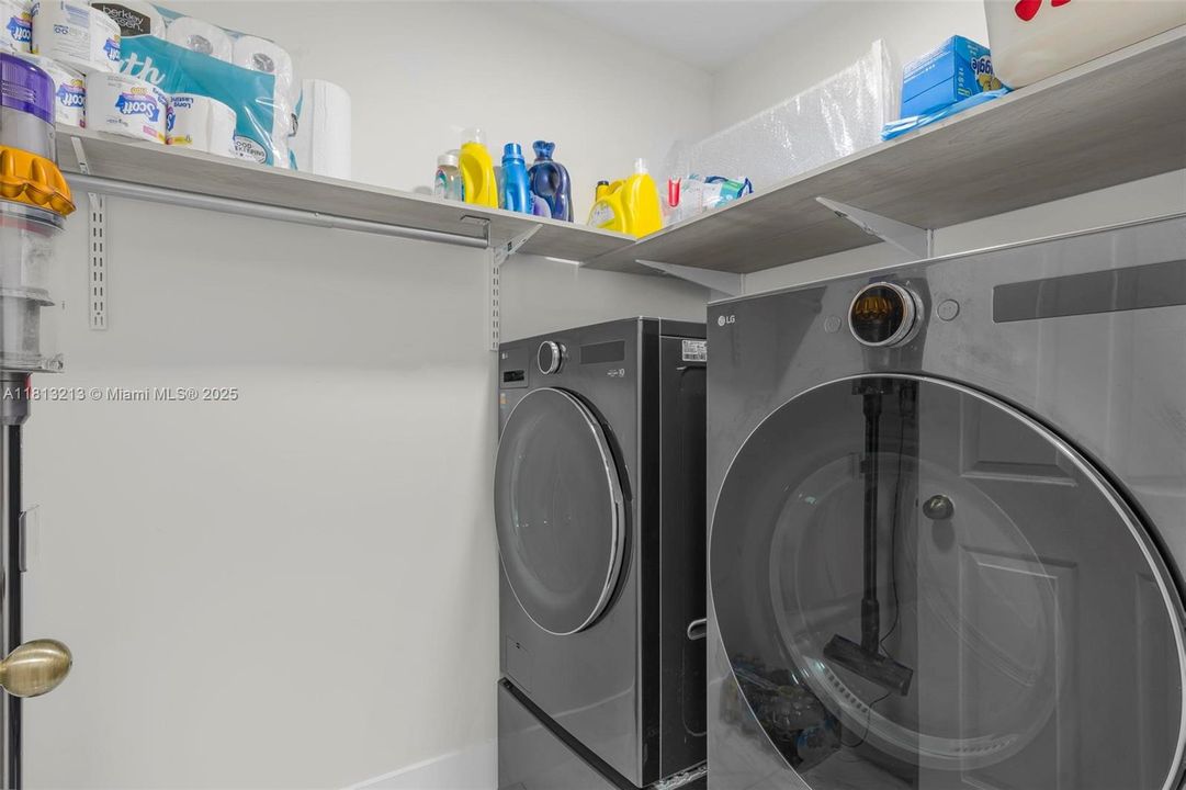 Vendido Recientemente: $550,000 (3 camas, 2 baños, 1489 Pies cuadrados)