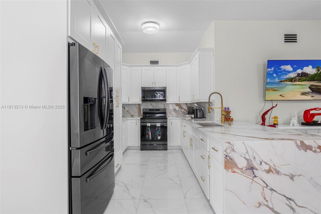 Vendido Recientemente: $550,000 (3 camas, 2 baños, 1489 Pies cuadrados)