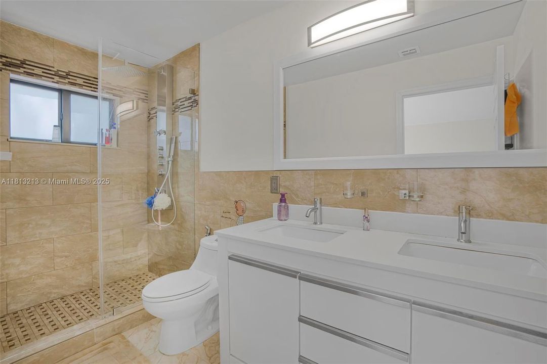 Vendido Recientemente: $550,000 (3 camas, 2 baños, 1489 Pies cuadrados)