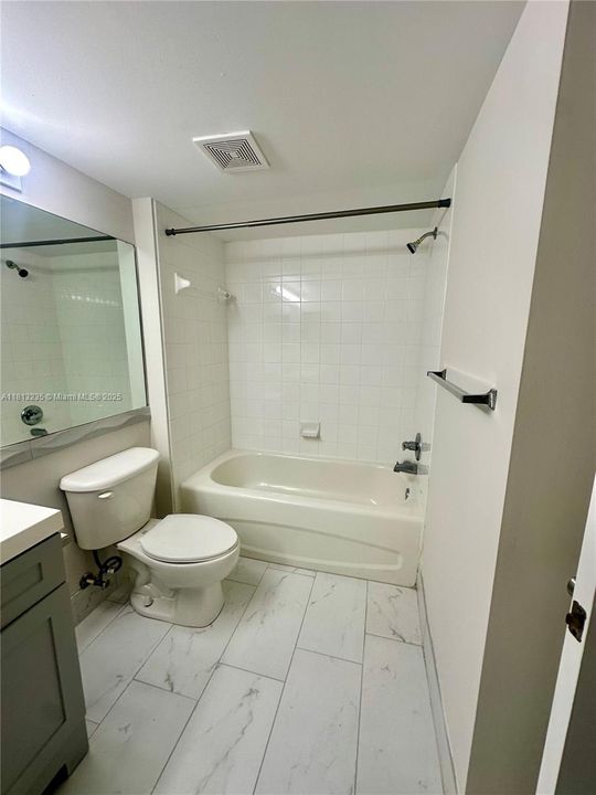 For Rent: $3,000 (3 beds, 2 baths, 1189 Square Feet)