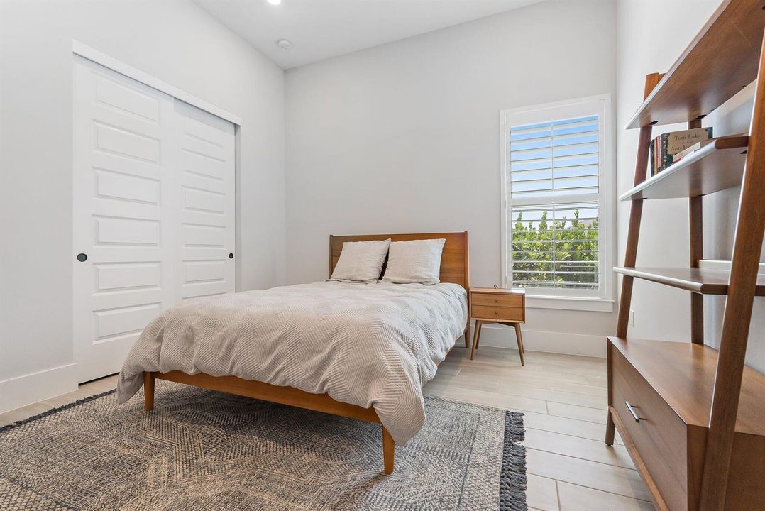 1st FL Gues Bedroom