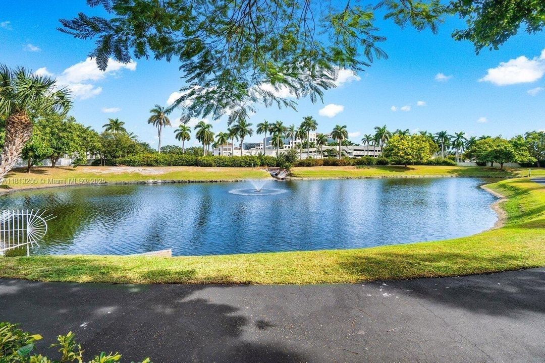 Vendido Recientemente: $440,000 (3 camas, 2 baños, 1449 Pies cuadrados)