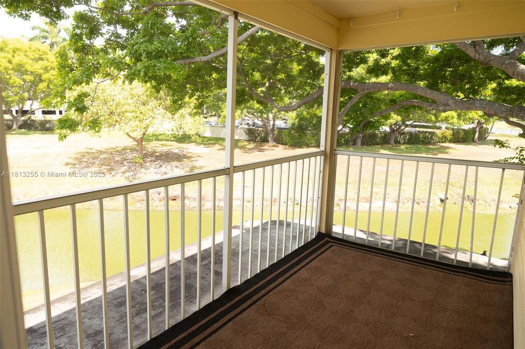 Vendido Recientemente: $440,000 (3 camas, 2 baños, 1449 Pies cuadrados)