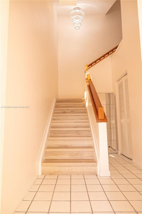 Vendido Recientemente: $440,000 (3 camas, 2 baños, 1449 Pies cuadrados)