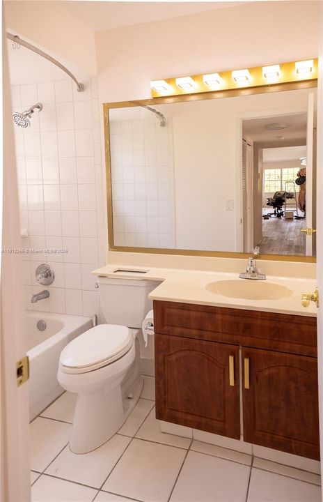 Vendido Recientemente: $440,000 (3 camas, 2 baños, 1449 Pies cuadrados)