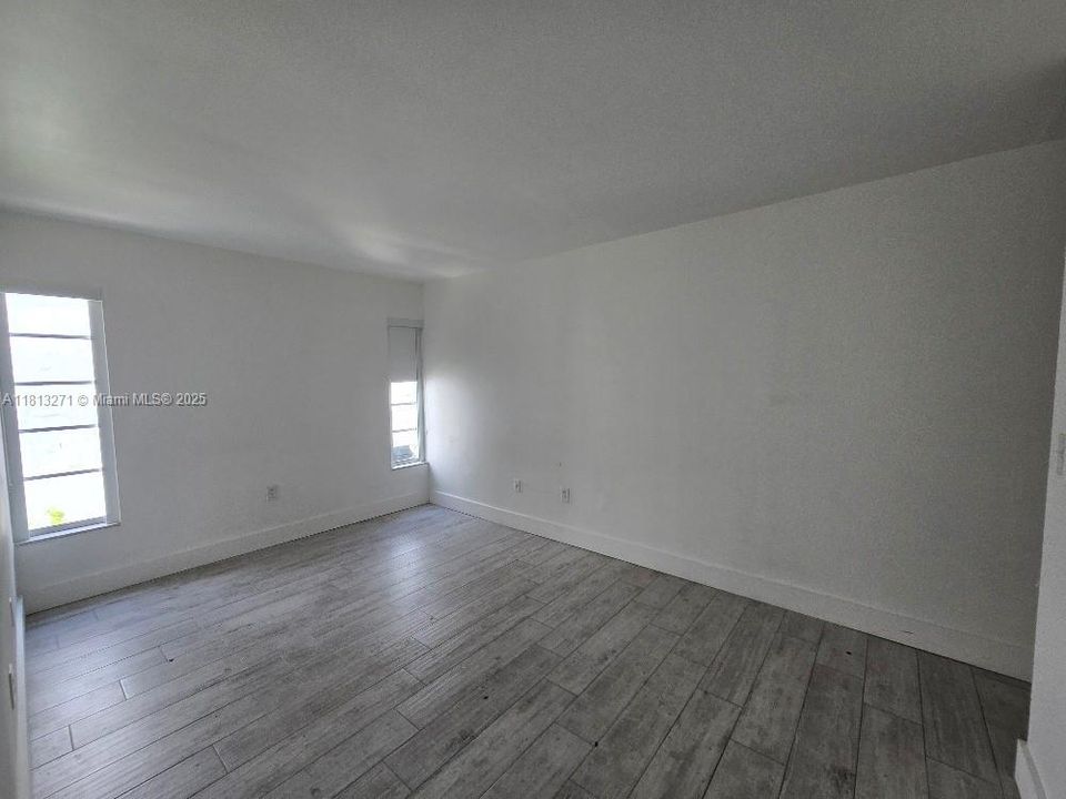 最近租的: $1,900 (1 贝兹, 1 浴室, 628 平方英尺)