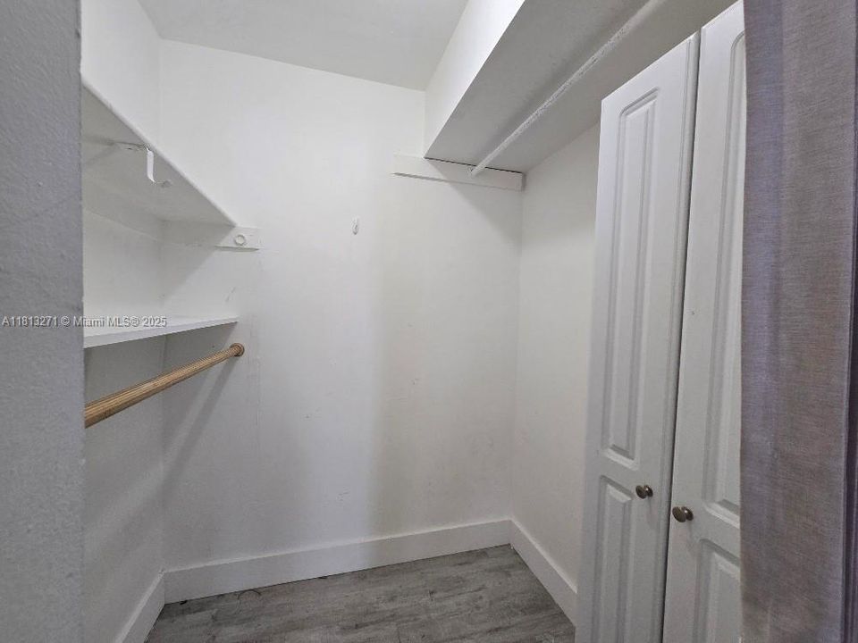 最近租的: $1,900 (1 贝兹, 1 浴室, 628 平方英尺)